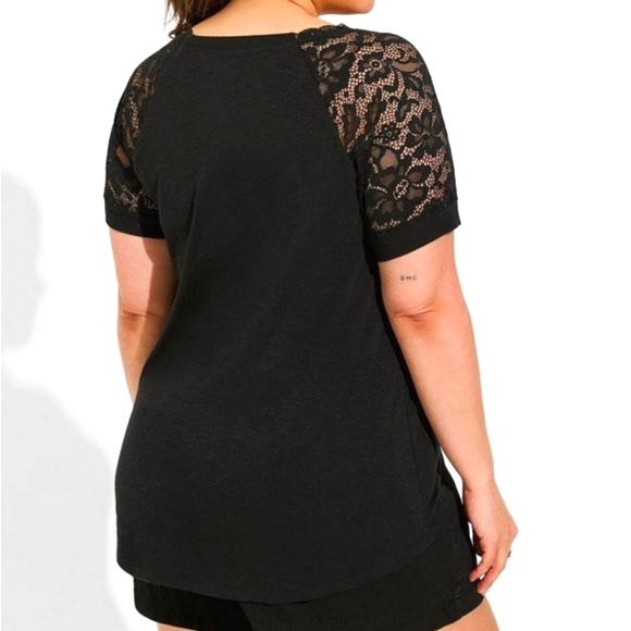 ❤️NWT VINTAGE TORRID TEE - LACE SLEEVE - SUPER SOFT - V NECK HENLEY - PLUS SIZE - Picture 2 of 13